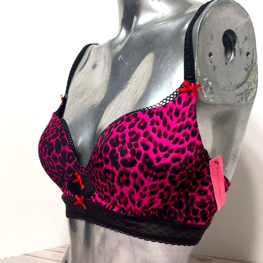 Pink leopard bra Betsey Johnson 32DD New with tags